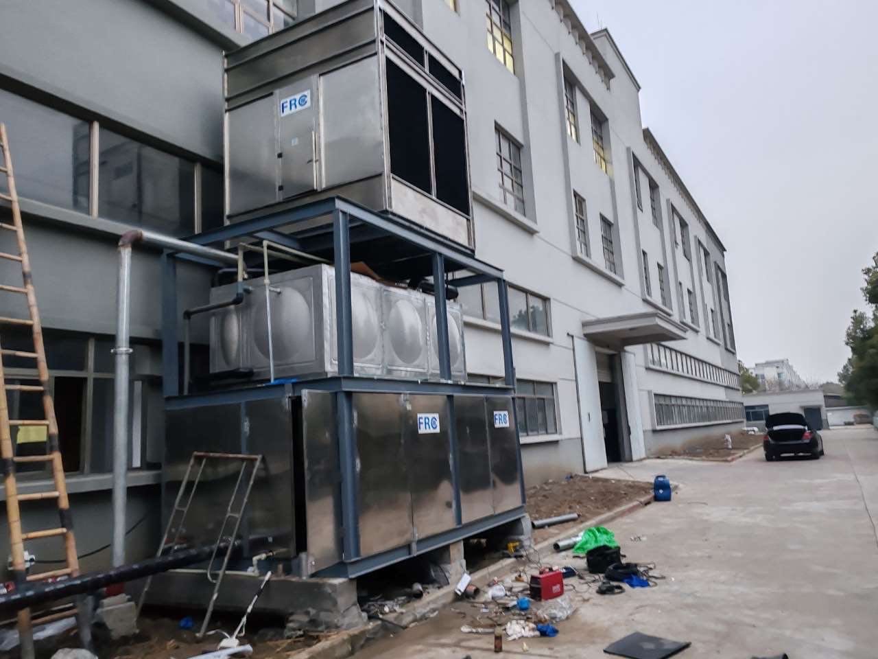 Refroidissement de machines caoutchouc & plastique